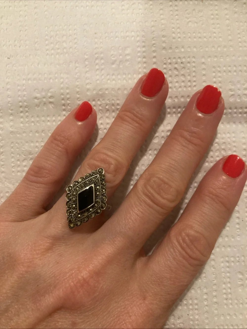 Vintage Art Deco-style cocktail ring with black onyx sparkling marcasite size 7
